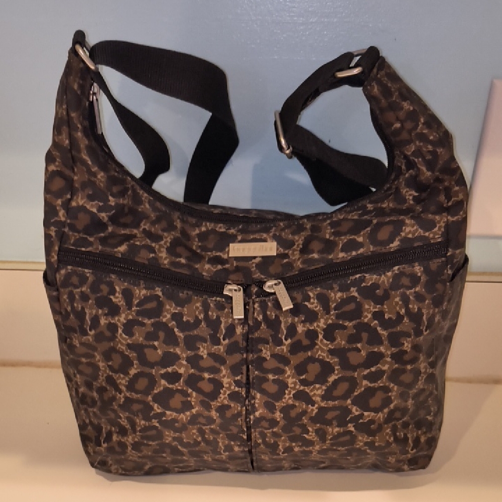 Baggallini Black/Brown/Tan Leopard Print Nylon Crossbody Bag